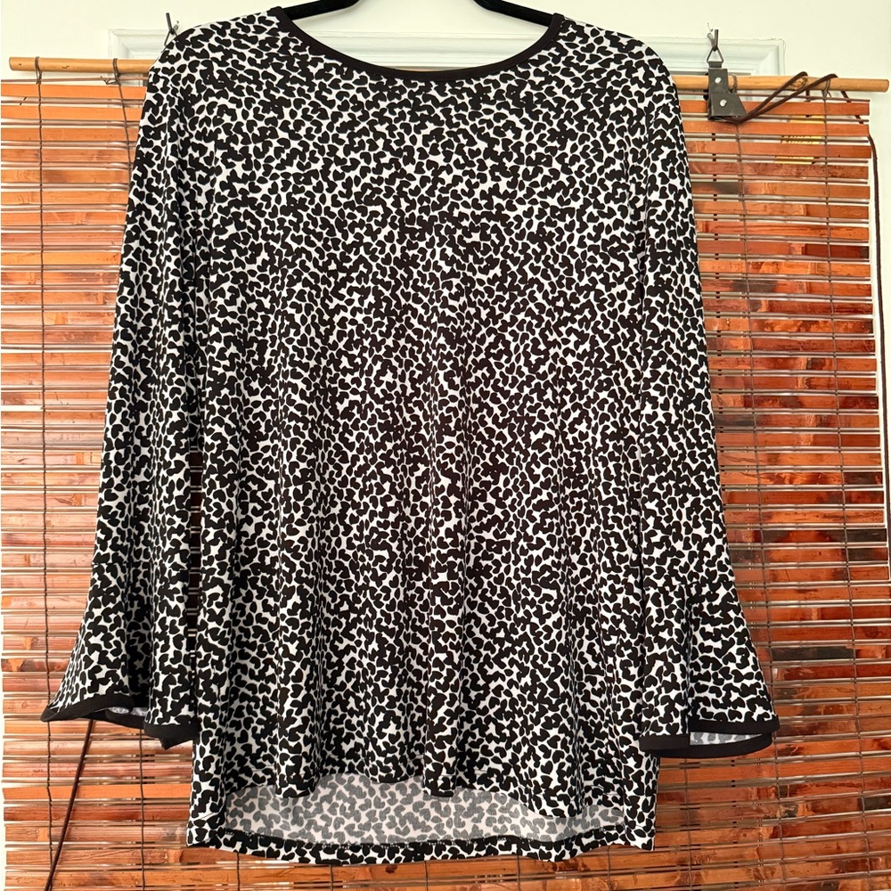 Michael Kors Buchanan Flare-Sleeve Knit Top